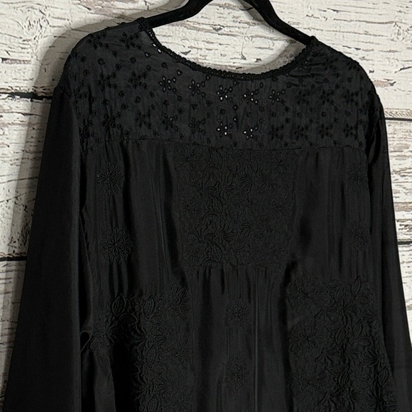 Johnny Was Black Button-Up silk Blouse - Picture 6 of 9